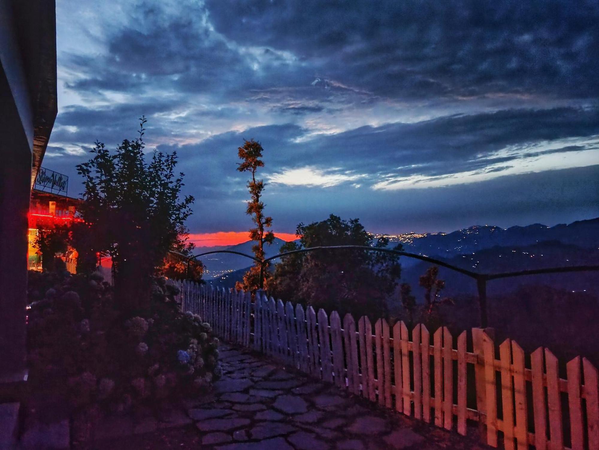 Shiva Valley Resort Kokhliyal Gaon Exterior foto